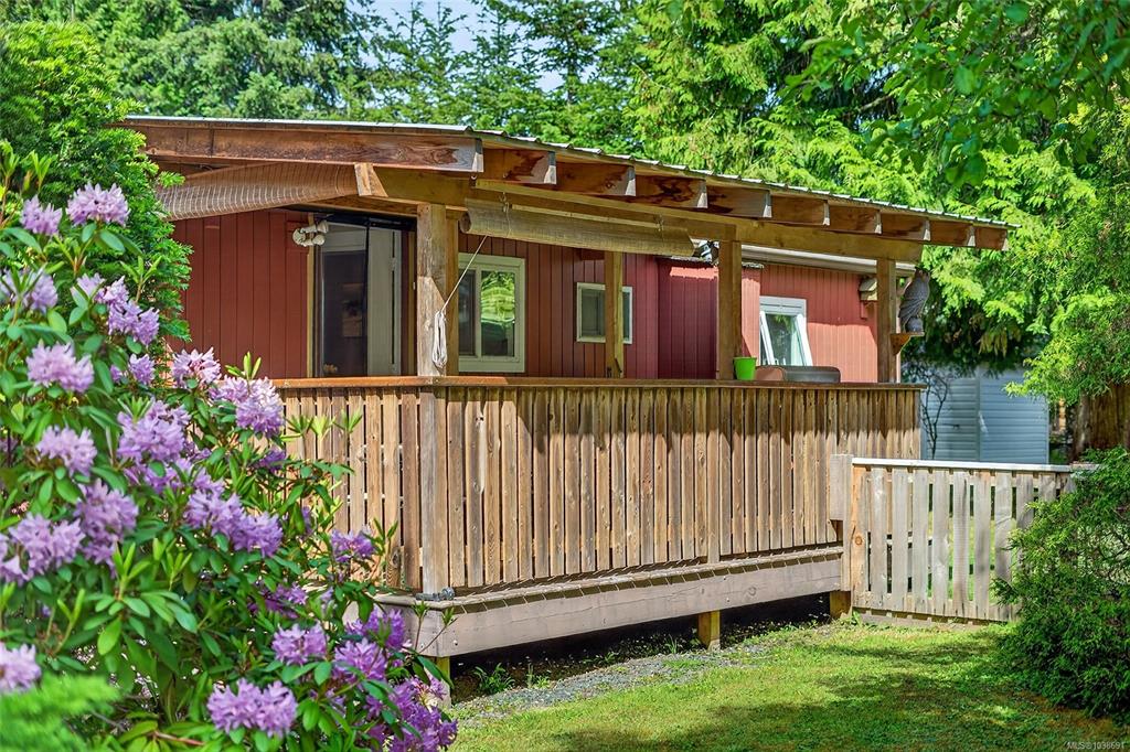 Third View of 695 Barclay Cres N, Parksville, BC, V9P 1X9