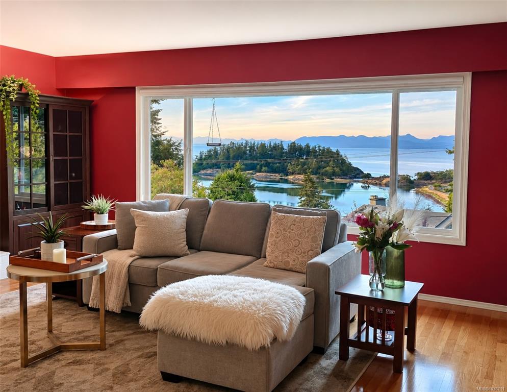 3583 Hammond Bay Rd, 1038711, BC,