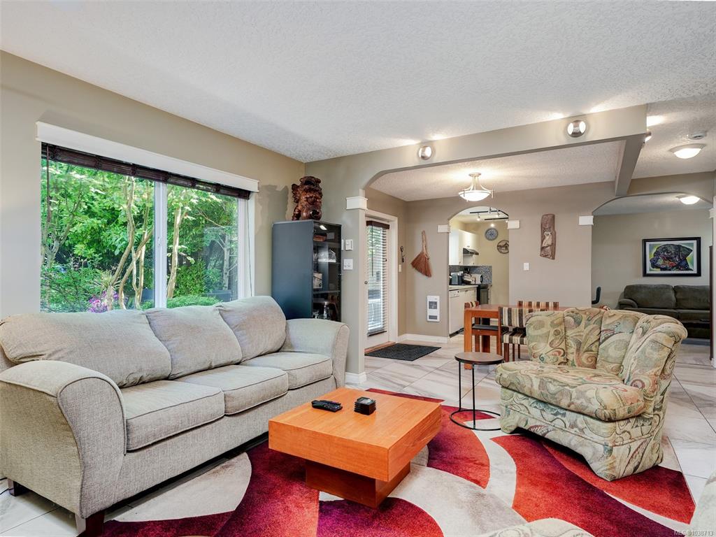 Fifth View of 1218 Pembroke St, Victoria, BC, V8T 1J8