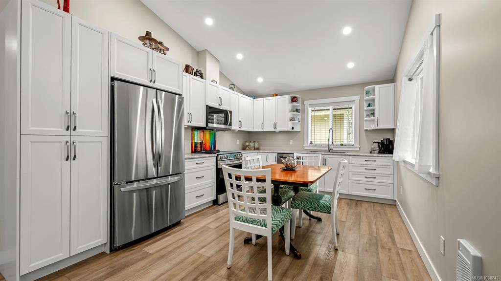 Fourth View of 3307 Kentwood Rd, Courtenay, BC, V9N 9R2