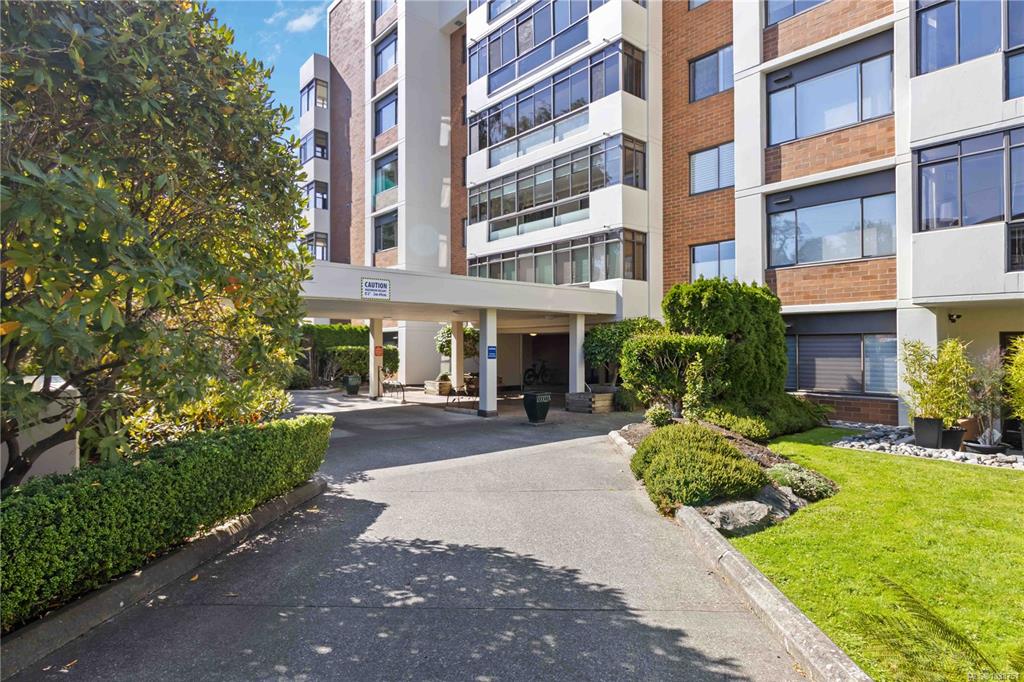 420 Linden Ave, 1038751, BC,