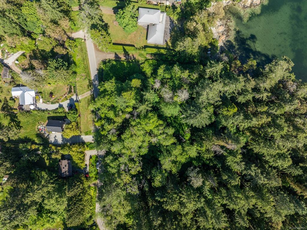 Fifth View of 146 Menhinick Dr, Salt Spring, BC, V8K 1W7