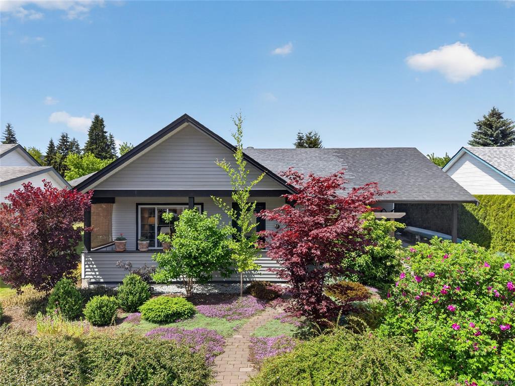 Second View of 3305 Ninth St, Cumberland, BC, V0R 1S0