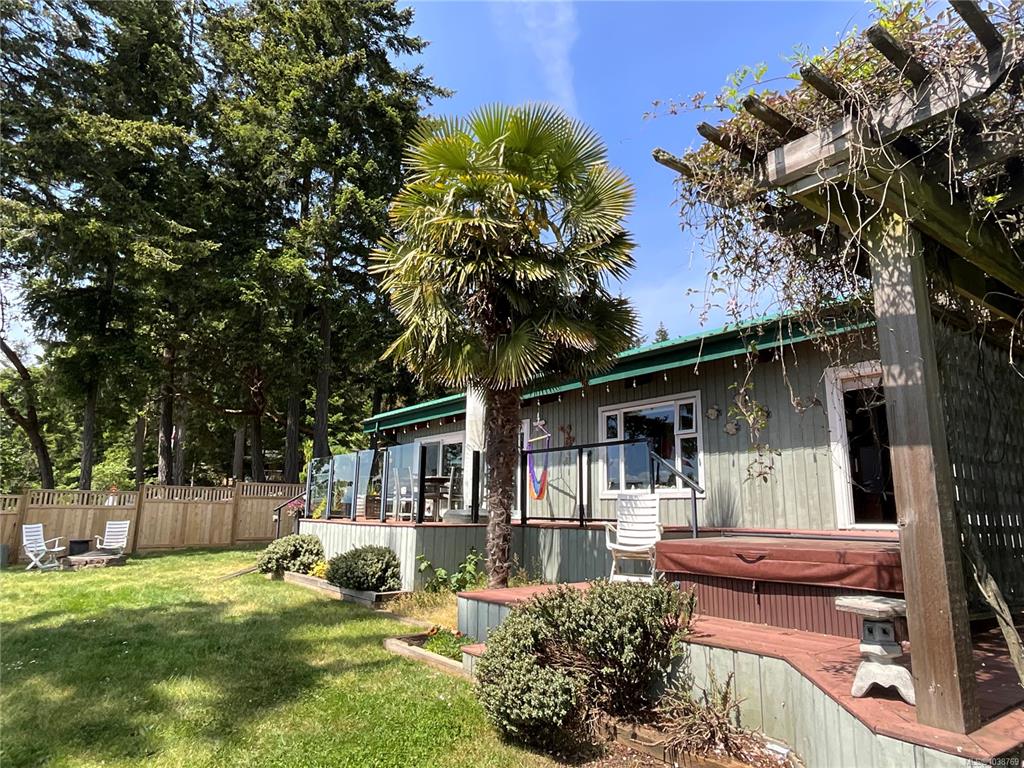 Fourth View of 2495 Spring Beach Dr, Gabriola Island, BC, V0R 1X7