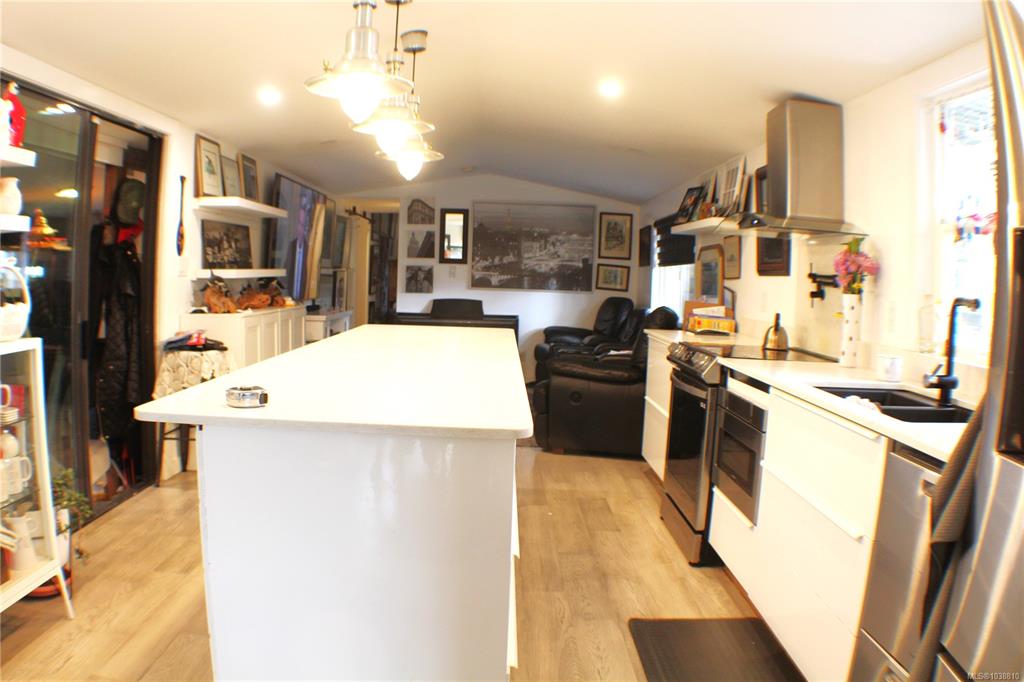 Fourth View of 1120 Donna Ave, Langford, BC, V9B 2Z3