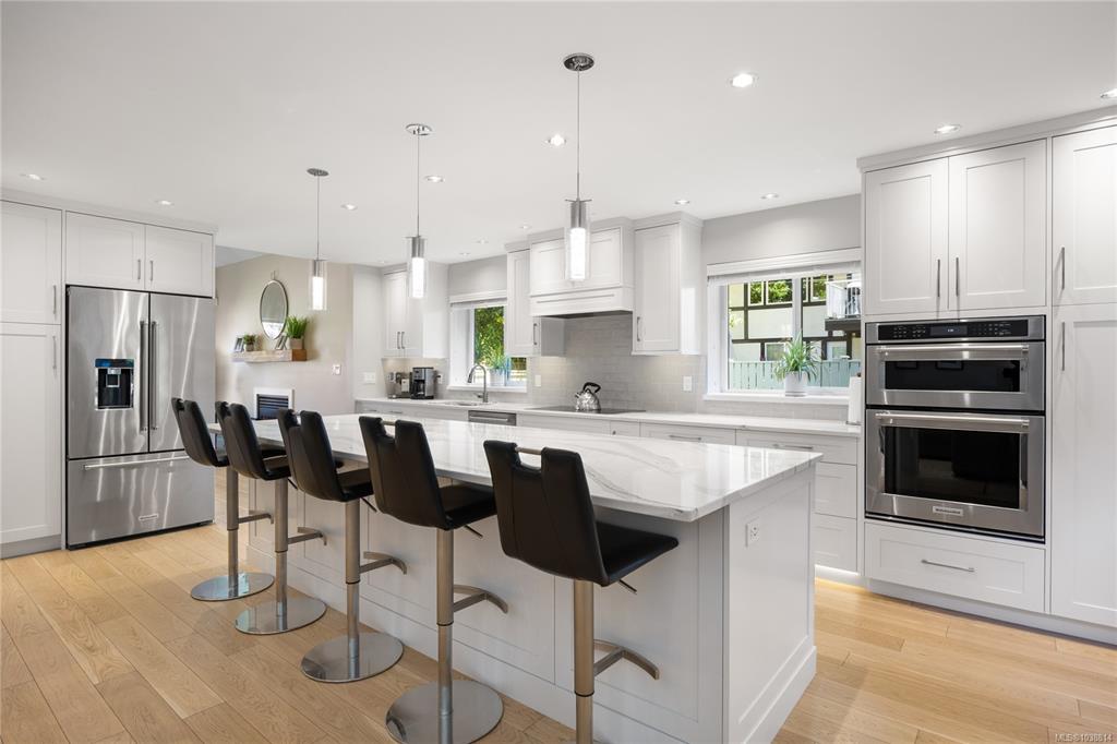 Fourth View of 787 Walema Ave, Saanich, BC, V8Y 3B1