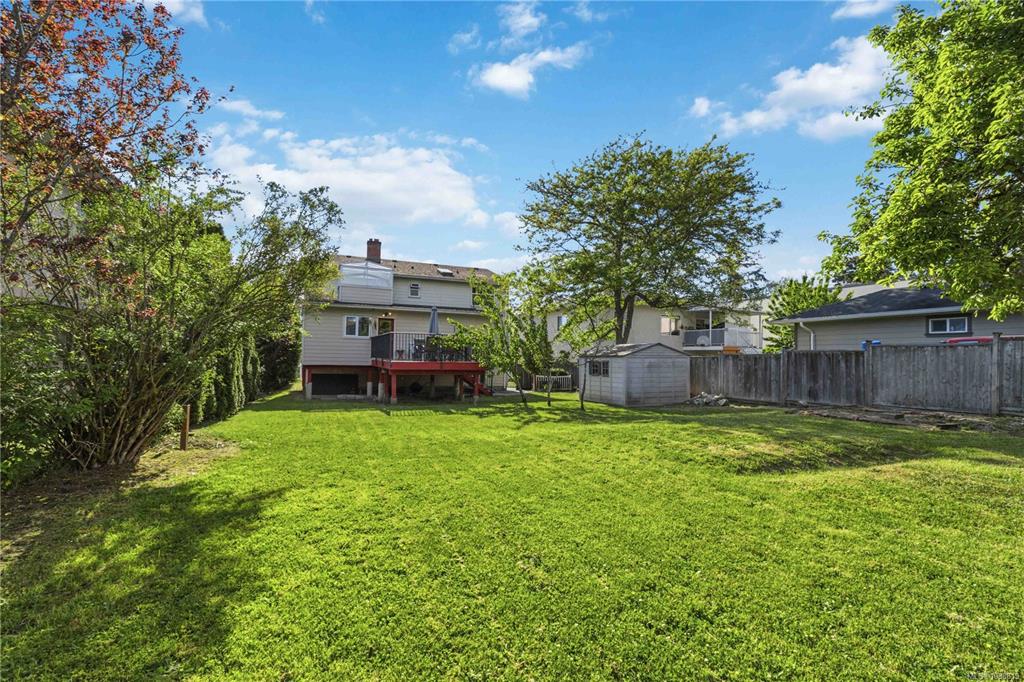 Fourth View of 4139 Carey Rd, Saanich, BC, V8Z 4G6