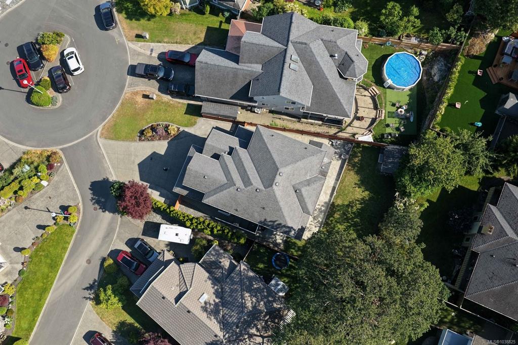 Fourth View of 4240 Oakview Pl, Saanich, BC, V8N 6M7