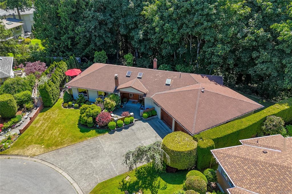 Fourth View of 4770 Amblewood Dr, Saanich, BC, V8Y 2S3