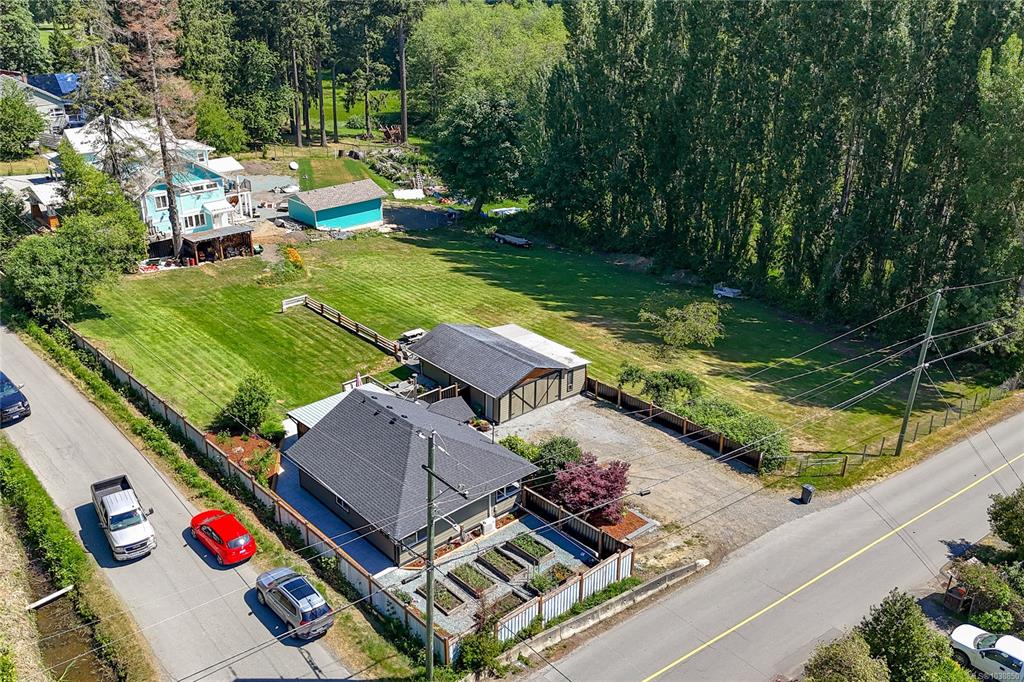 2817 Crozier Rd, 1038850, BC,