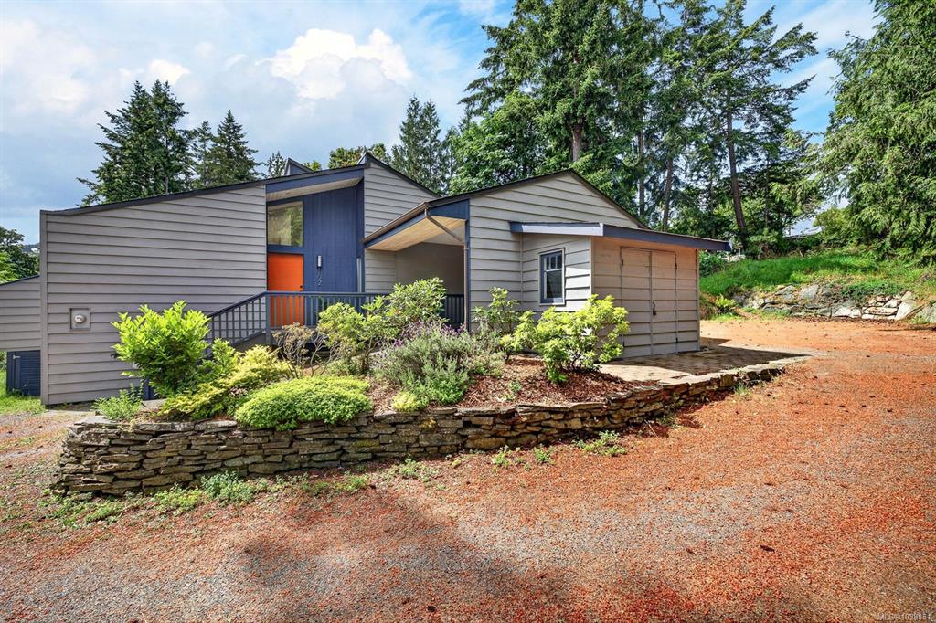 Fifth View of 102 Village Terr, Salt Spring, BC, V8K 2X5