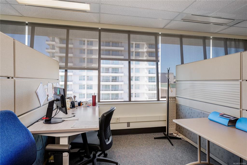 Fifth View of 810 Blanshard St, Victoria, BC, V8W 3E6