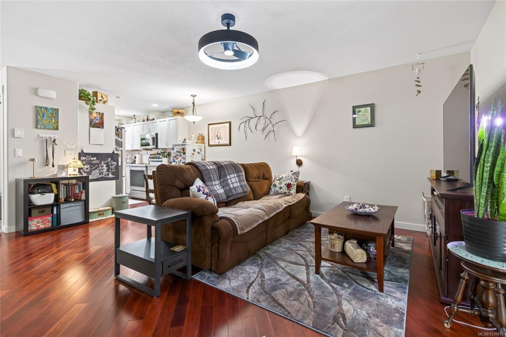 Fifth View of 170 Centennial Dr, Diamond Park, Courtenay, BC, V9N 9V7
