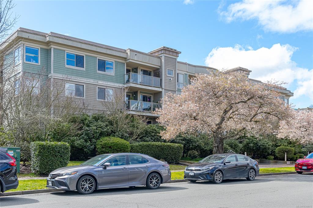 Second View of 1025 Meares St, Victoria, BC, V8V 3J7