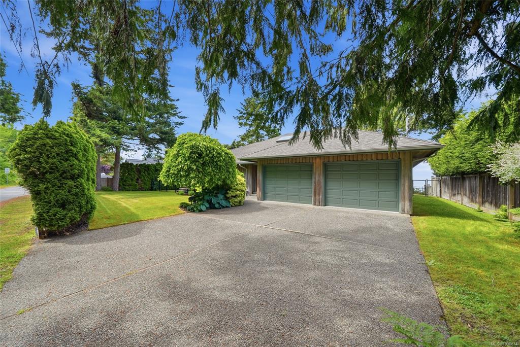 1169 Butterball Dr, 1038874, BC,