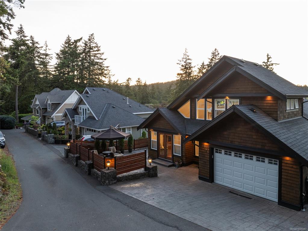 Third View of 101 Gibraltar Bay Dr, Gibraltar Bay Estates, View Royal, BC, V9B 6H6