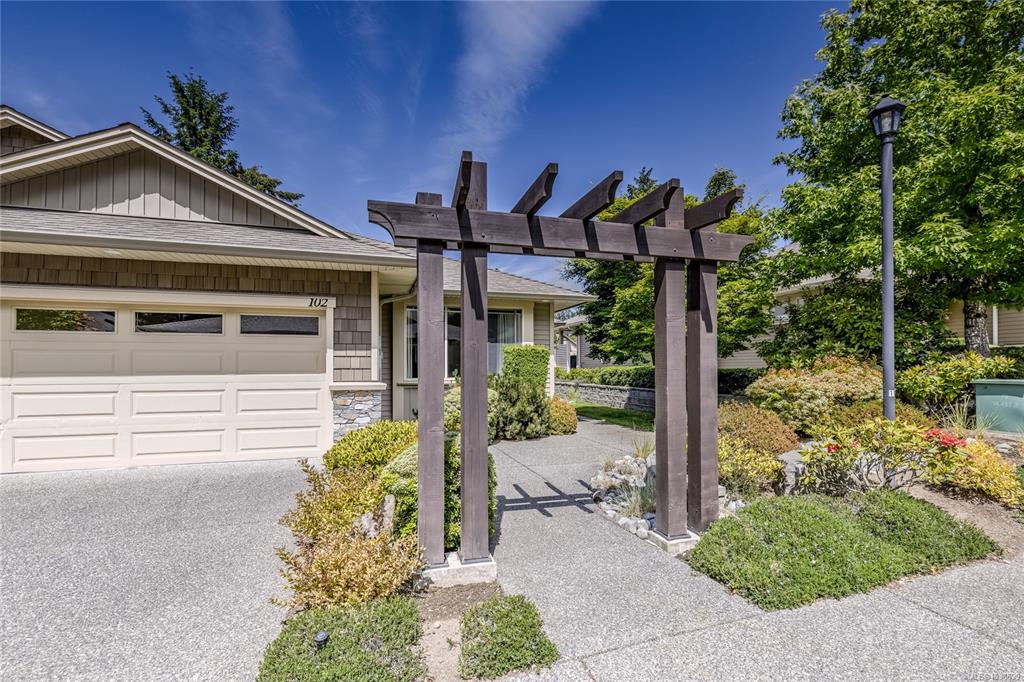 4466 Stonebridge Pl, 1038899, BC,