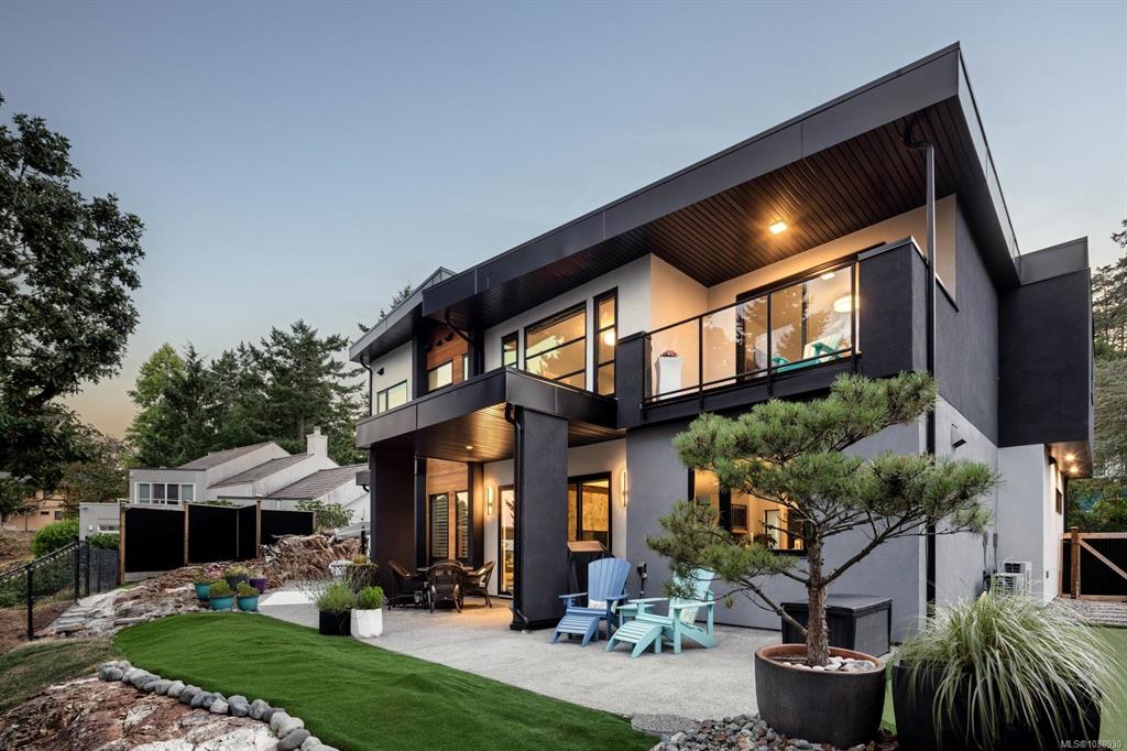 Fourth View of 4673 Boulderwood Dr, Saanich, BC, V8Y 2P8