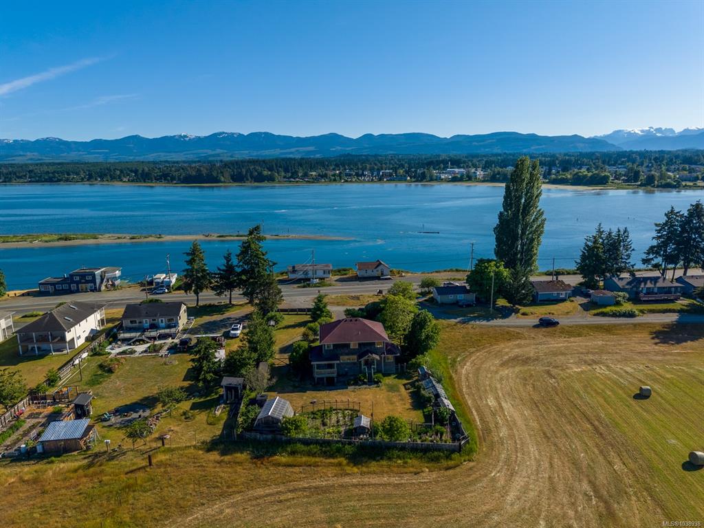 Fifth View of 2854 Farm View Rd, Courtenay, BC, V9N 9C7