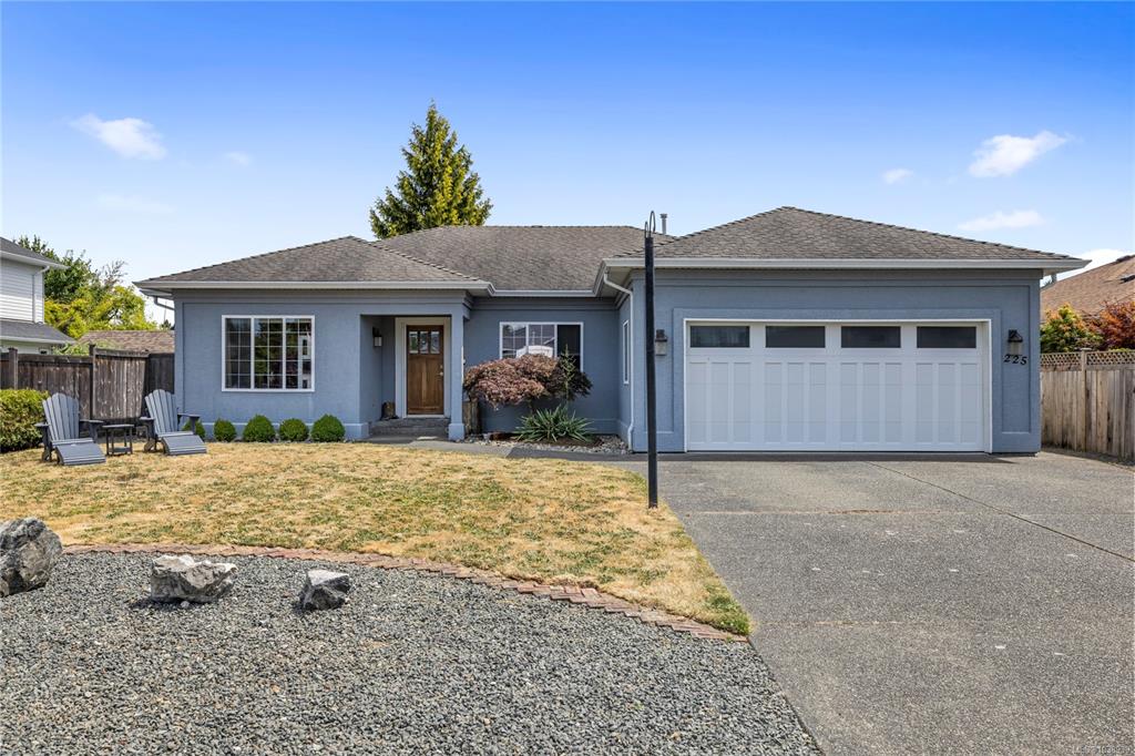 Second View of 225 Crabapple Cres, MAPLE GLEN, Parksville, BC, V9P 2P7