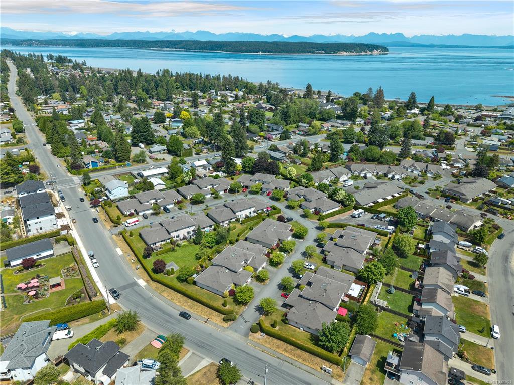 Fifth View of 2055 Galerno Rd, Willow Pt Villas, Campbell River, BC, V9W 6Z1