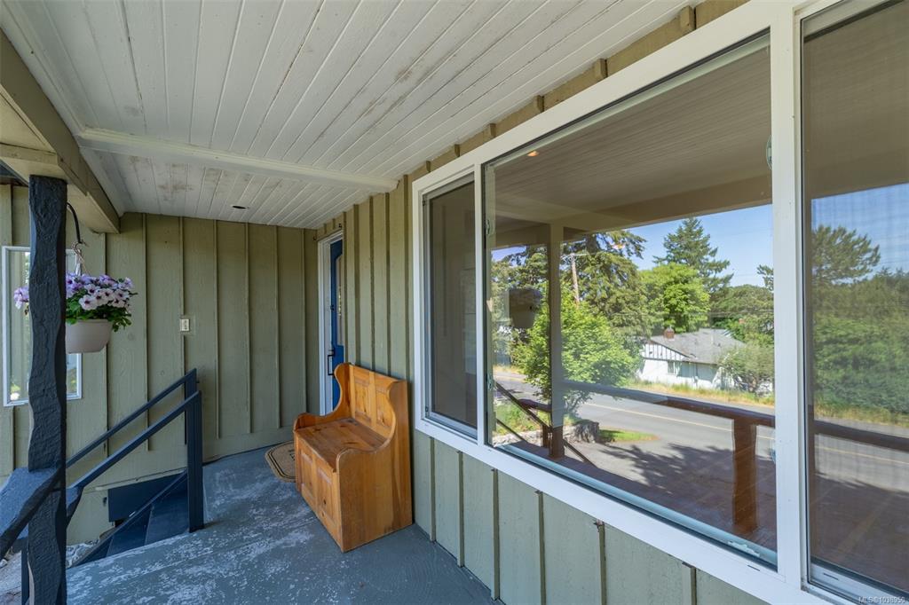 Third View of 1495 Derby Rd, Saanich, BC, V8P 1T4