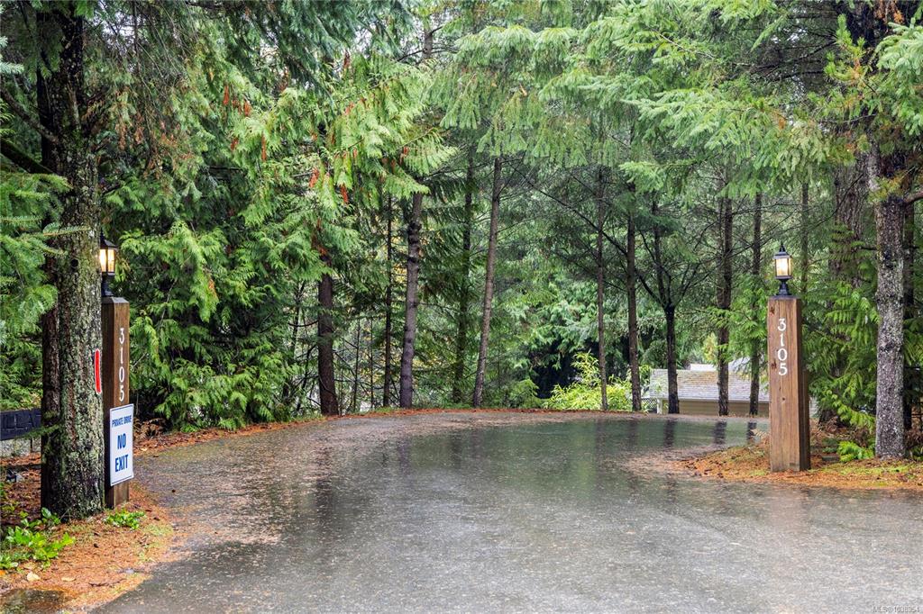 Third View of 3105 Rinvold Rd, Rinvold Village, Hilliers, BC, V9K 2R7