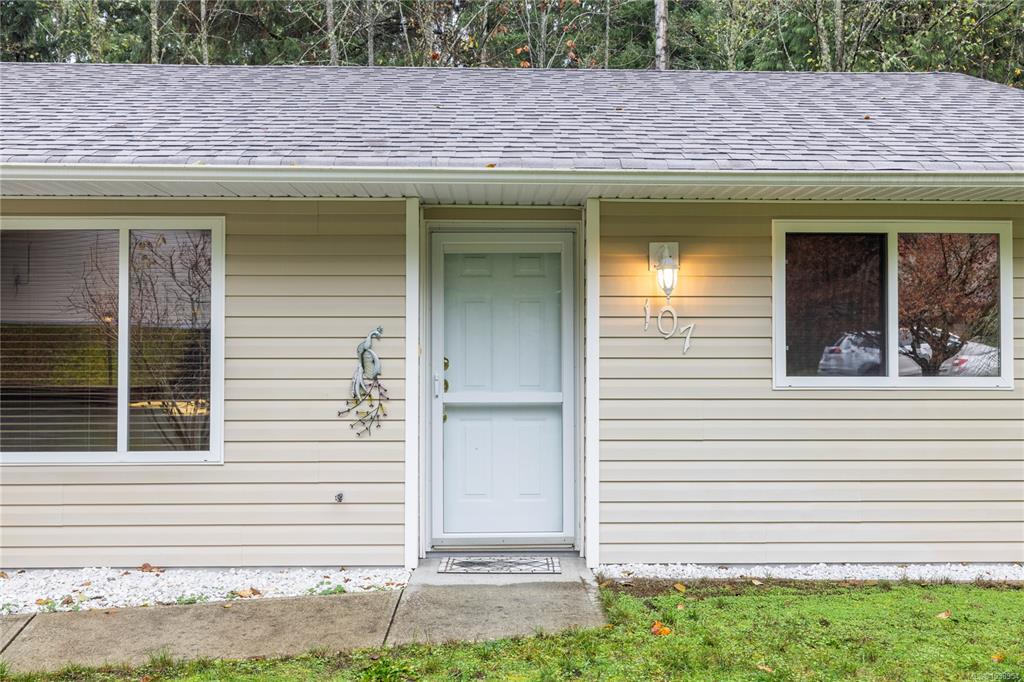 Fifth View of 3105 Rinvold Rd, Rinvold Village, Hilliers, BC, V9K 2R7