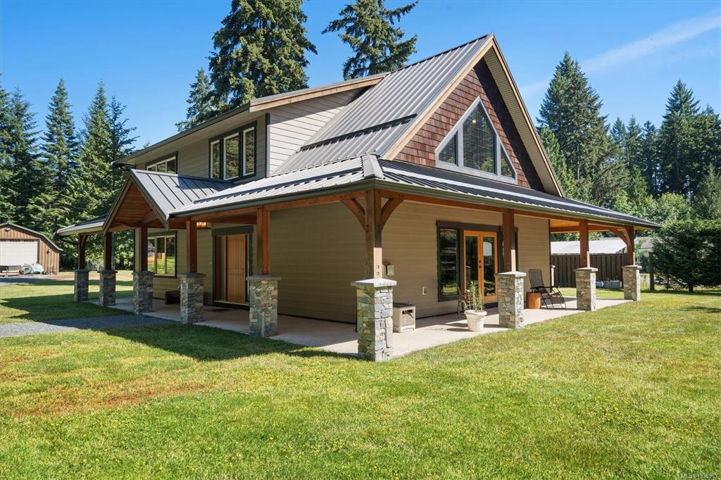 Fourth View of 352 Ships Point Rd, Fanny Bay, BC, V0R 1W0