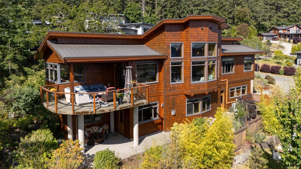1060 Shore Pine Close, 1038967, BC,