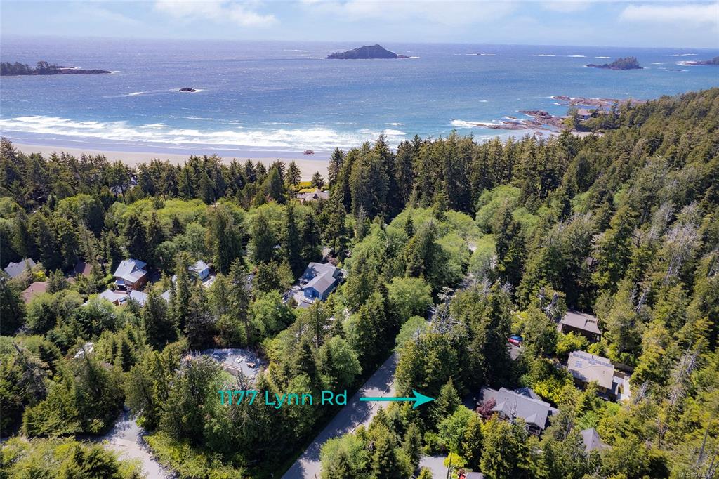 Third View of 1177 Lynn Rd, Tofino, BC, V0R 2Z0