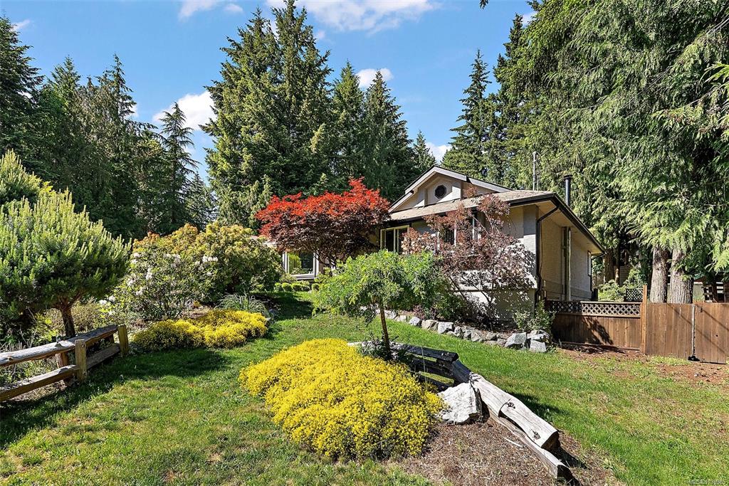 Fourth View of 2375 Damascus Rd, Shawnigan Lake, BC, V8H 2E7