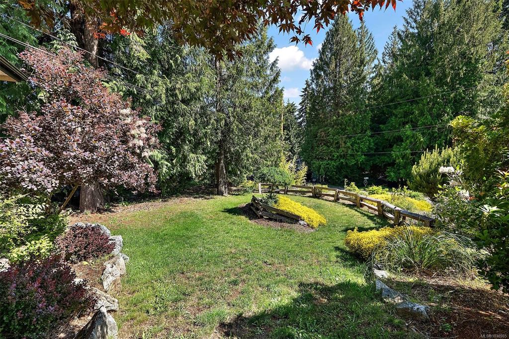 Fifth View of 2375 Damascus Rd, Shawnigan Lake, BC, V8H 2E7