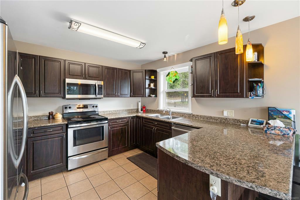 Fourth View of 2185 Dick Ave, Nanaimo, BC, V9X 1R6