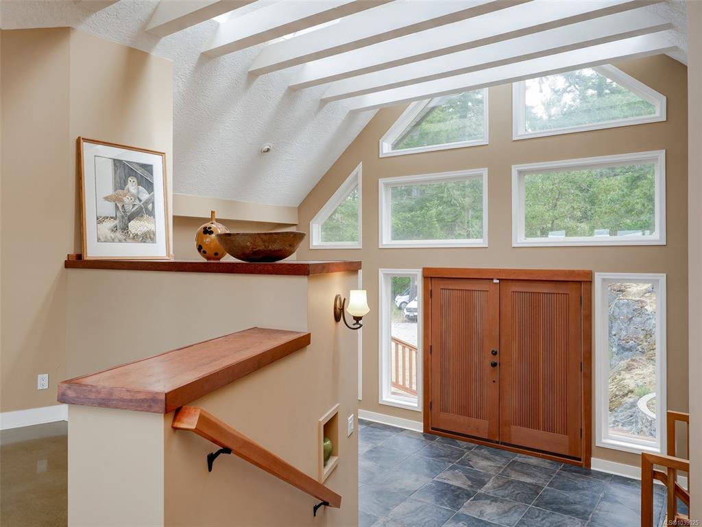 Fifth View of 560 Wilderness Pl, Sooke, BC, V9Z 1C4