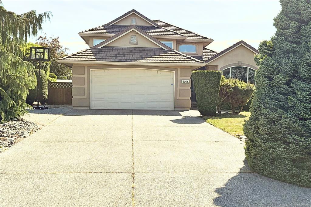 Third View of 1096 Aery View Way, Parksville, BC, V9P 2N9