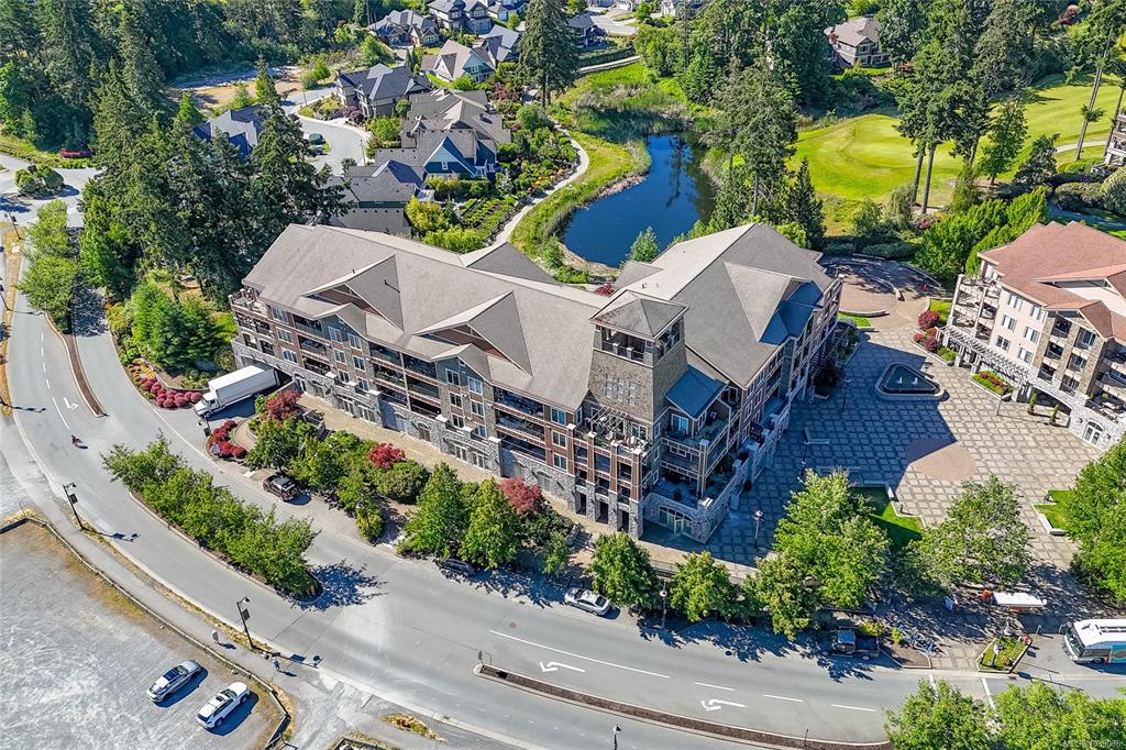 1325 Bear Mountain Pkwy, 1039036, BC,