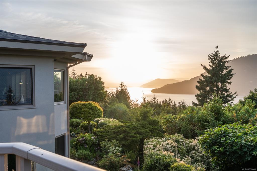 Fourth View of 11406 Sycamore Dr, North Saanich, BC, V8L 5J9