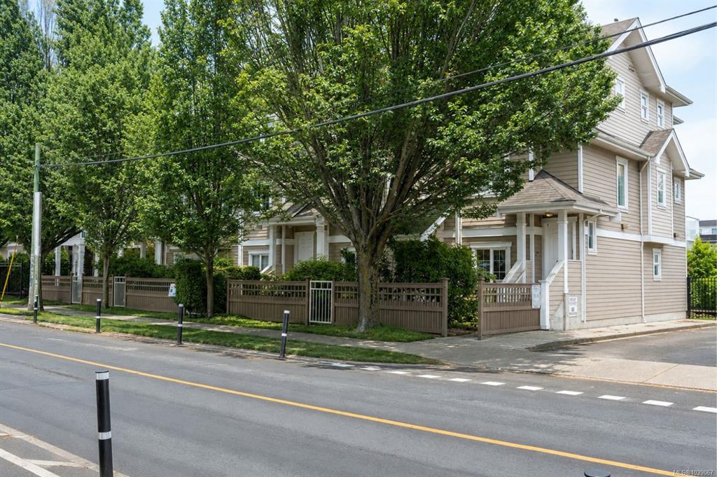 Second View of 1043 Caledonia Ave, Victoria, BC, V8T 1E7