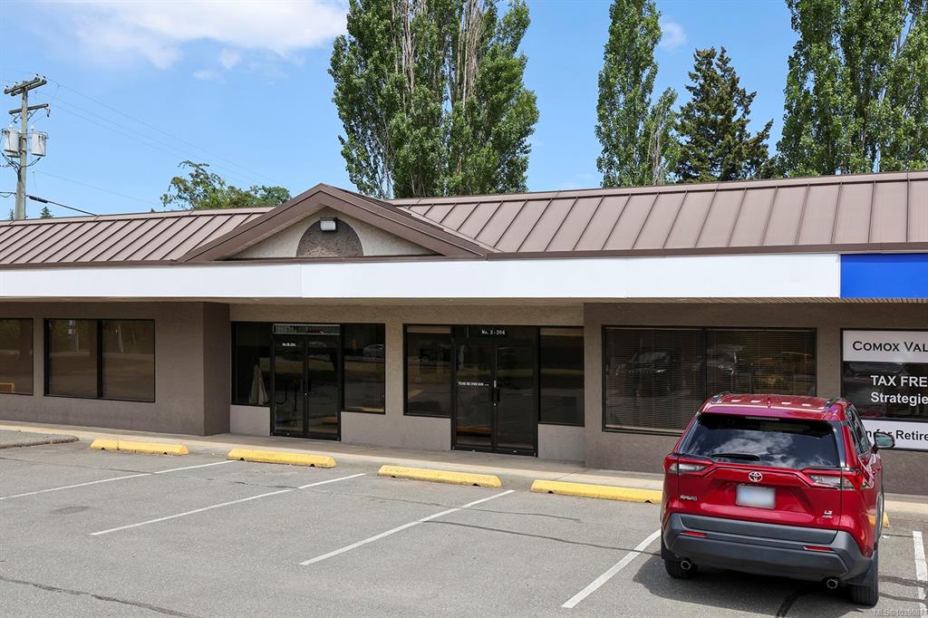 MLS® listing #31471436 for sale located at 204 Island Hwy N