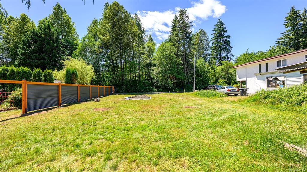 Fifth View of 460 Willemar Ave, Courtenay, BC, V9N 3L6