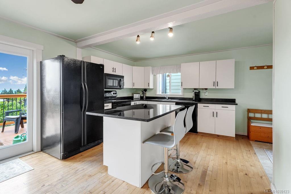 Fourth View of 435 Davis Rd, Ladysmith, BC, V9G 1V5