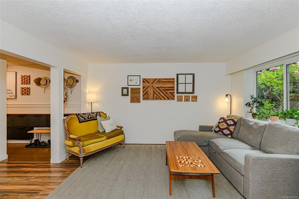 Fourth View of 840 Craigflower Rd, Esquimalt, BC, V9A 2X1