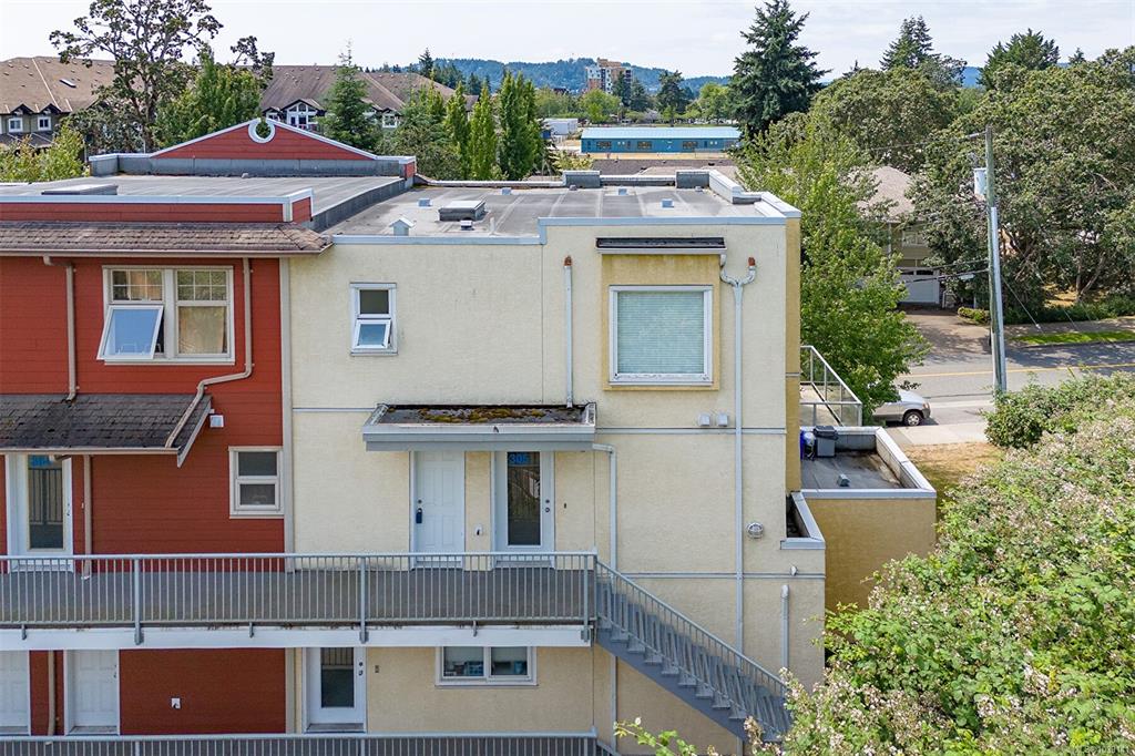 Third View of 908 Brock Ave, Langford, BC, V9B 3C6