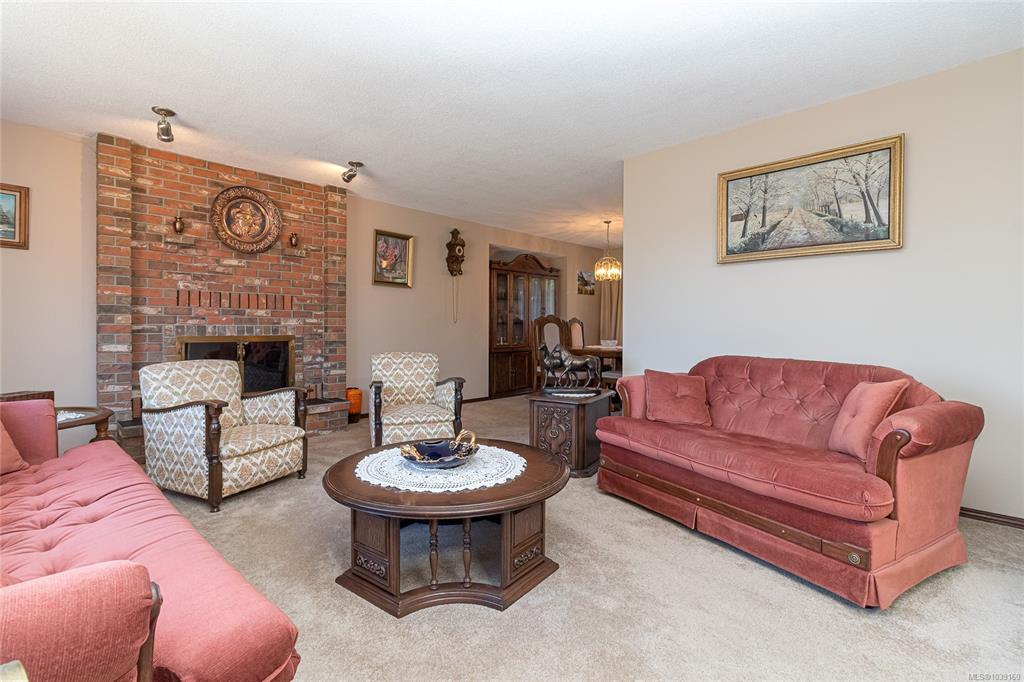 Fifth View of 10252 Ashby Crt, Sidney, BC, V8L 4X8