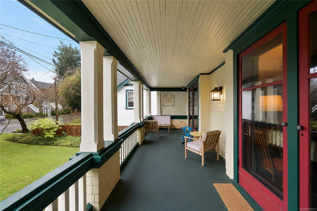 Fifth View of 132 Government St S, Victoria, BC, V8V 2K7