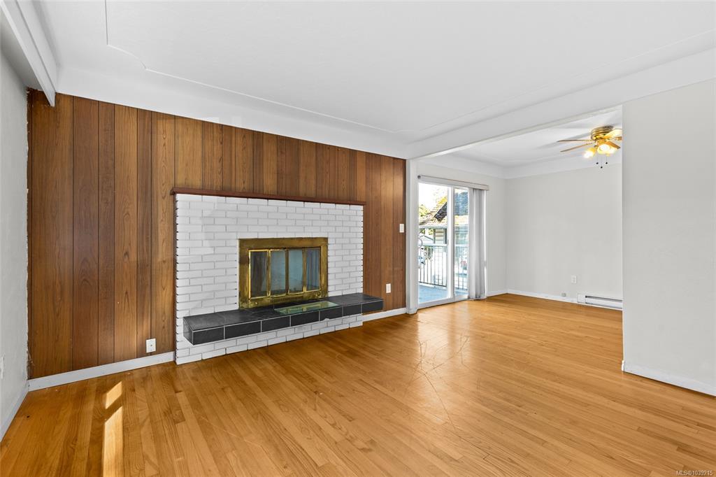 Fifth View of 1575 Burton Ave, Victoria, BC, V8T 2N3