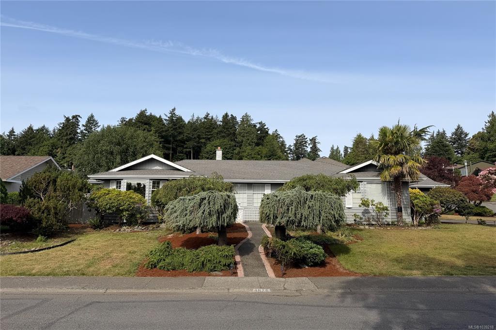 Third View of 4878 Sea Ridge Dr, Saanich, BC, V8Y 2R8