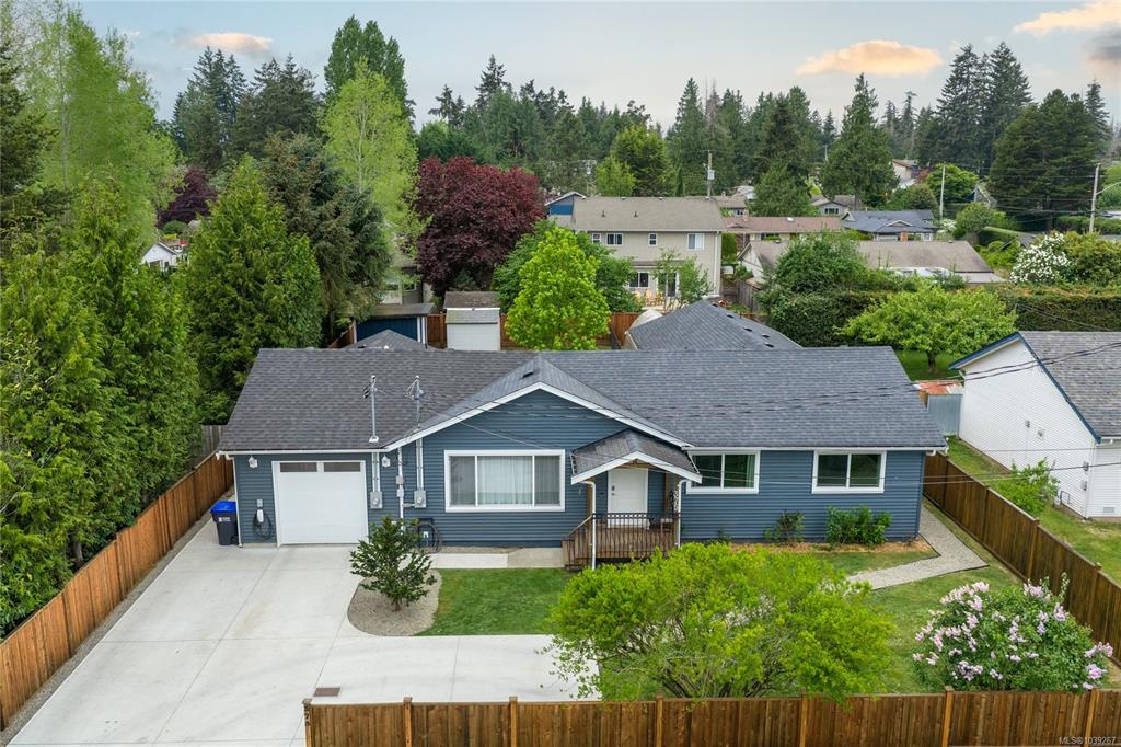 Second View of 375 Temple St, Parksville, BC, V9P 1C9