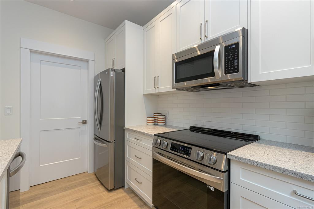 Third View of 945 Pembroke St, Osprey Mews, Victoria, BC, V8T 1J1